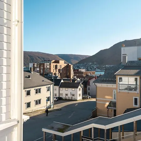 Enter - Historic Arctic Tromsø