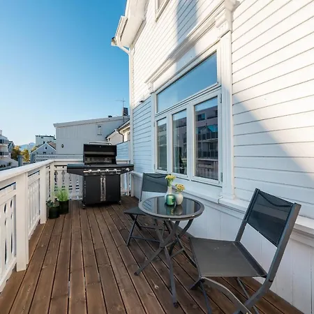 Enter - Historic Arctic Leilighet