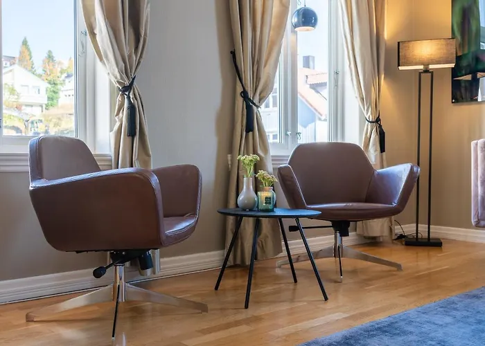 Enter - Historic Arctic *