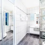 Enter - Historic Arctic Apartment